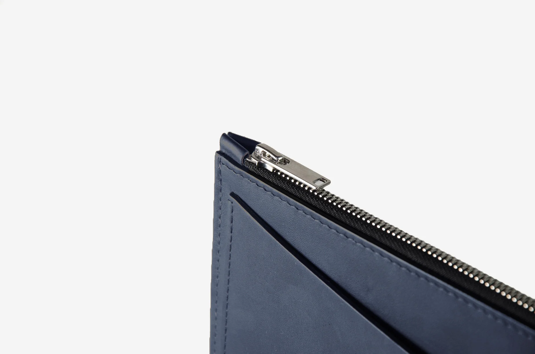 PAMM-09-ZIP-DROIT.jpg