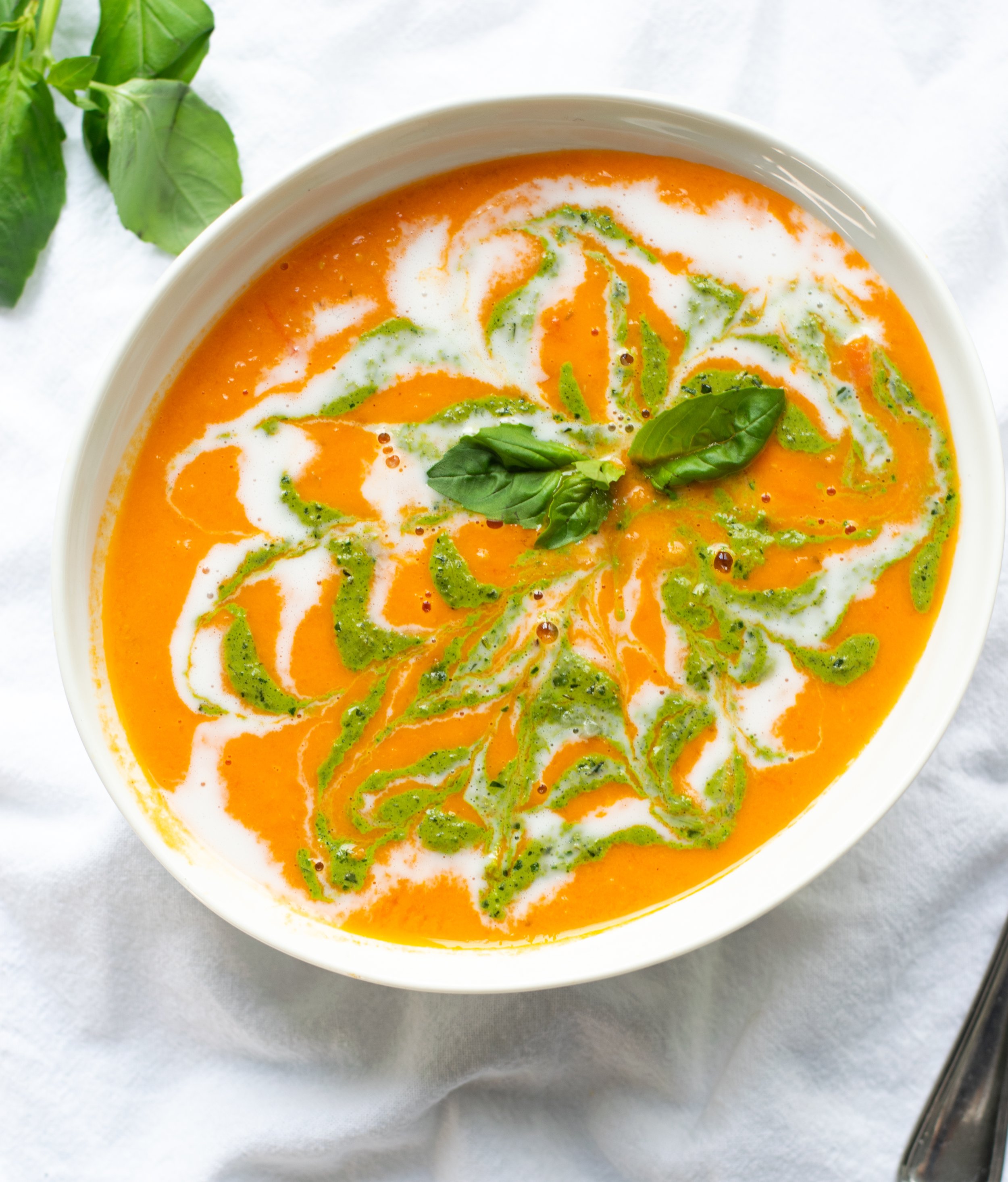 roasted tomato soup-2.jpg