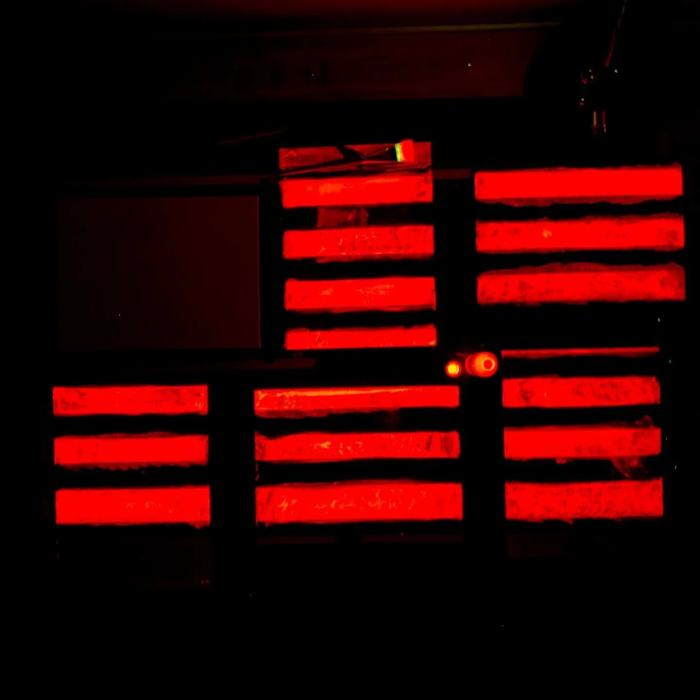 I may be red-green color blind - I mean &ldquo;color deficient&rdquo; - but I still get a jolt of excitement from a pop of red in the dark, don&rsquo;t you?
👁️⚡️🌌
.
.
.
#artinprogress #makesomething
#popofred #visualattraction
#staycurious
🍰