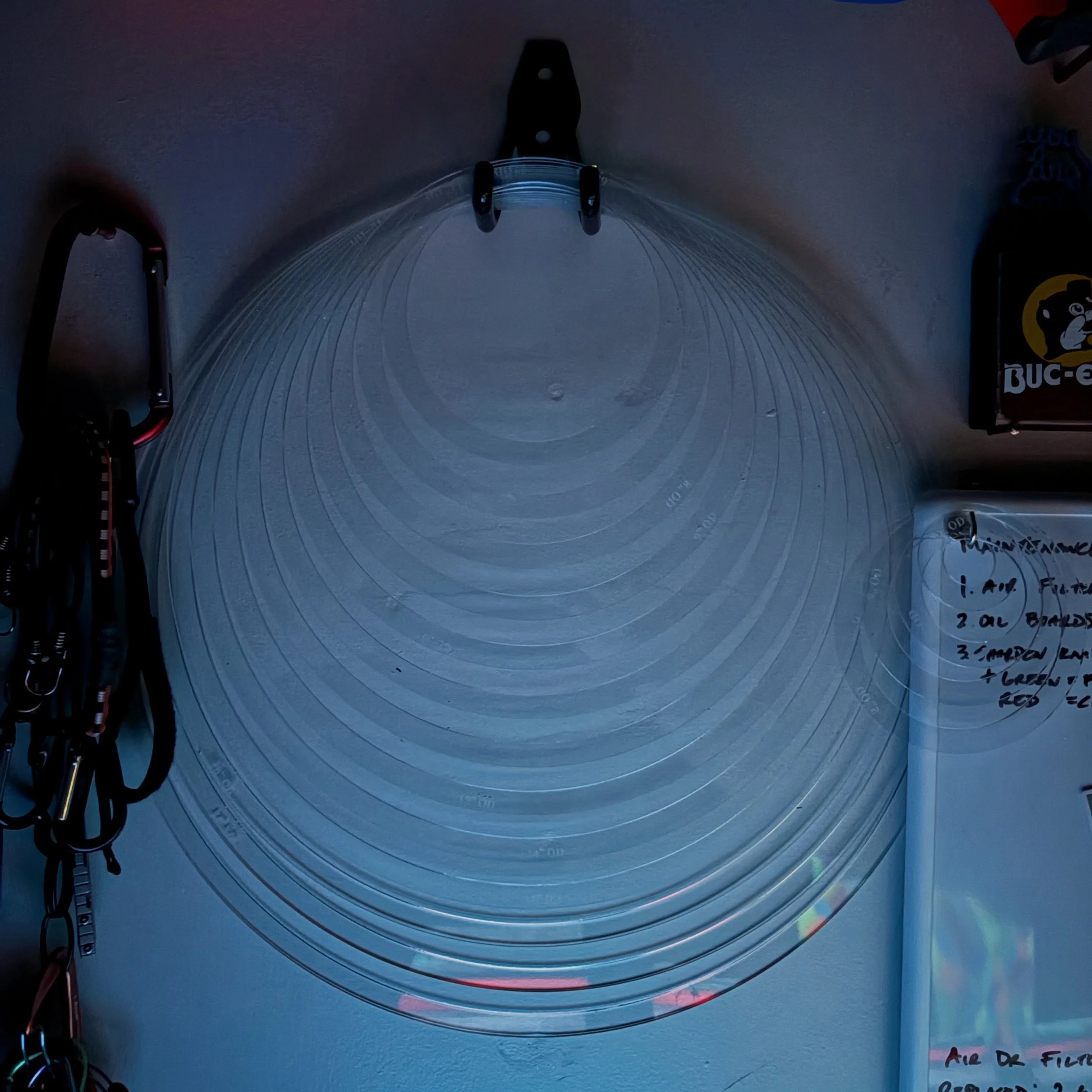 I love exploring the #metaverse for gear, tools, and useful things I didn&rsquo;t know I needed. Circular acrylic stencils for the win. 
⭕️🔵🍩
.
.
.
#makesomething #studiovibes
#circular
#staycreative
🍰