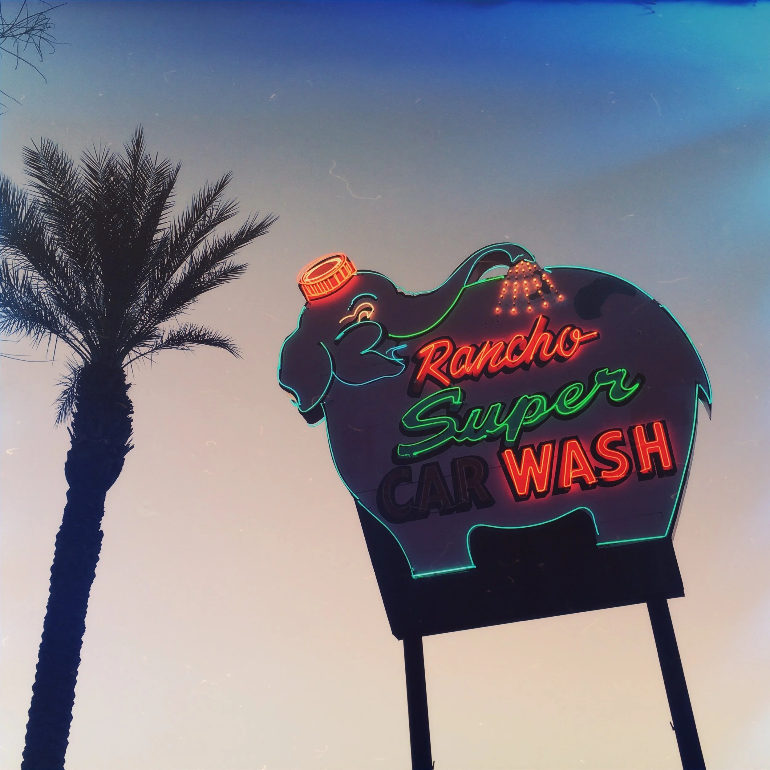 car wash, Palm Springs