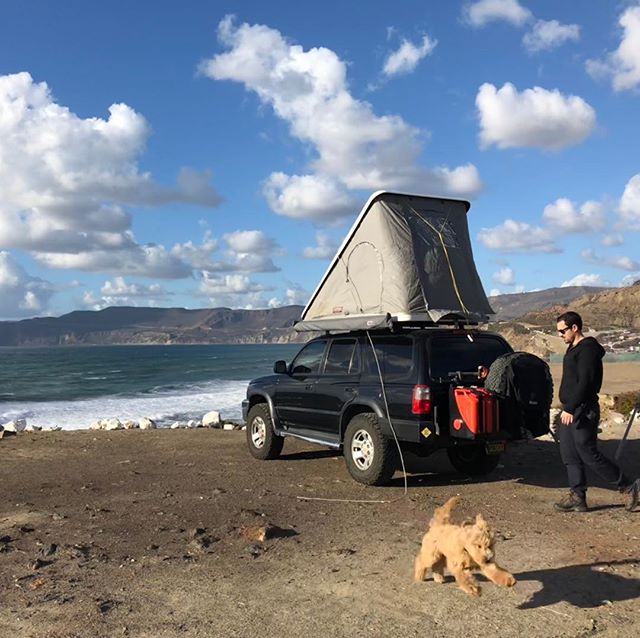 #tbt @tacoboutthedog’s very first road trip. .
.
.
.
#letsnotpanic #podcast #travelpodcast #travel #travelgram #travelstoke #explore #exploremore #neverstopexploring #natgeotravel #outsidemagazine #keepitwild #adventureisoutthere #adventure #goexplore #adventurevibes #roamtheplanet #simplyadventure #welivetoexplore #adventuregram #getoutstayout #epicadventure #foundlost #traveldeeper #travelblogger #bucketlist