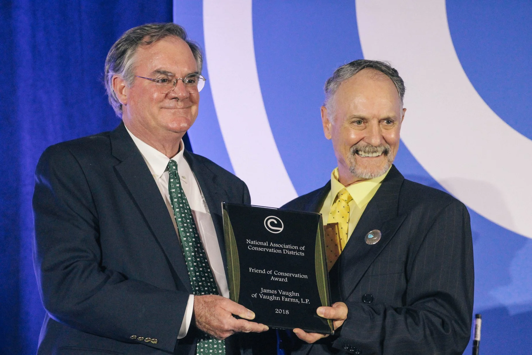 James Vaughn, NACD’s 2019 Friend of Conservation with Brent Van Dyke, NACD President.