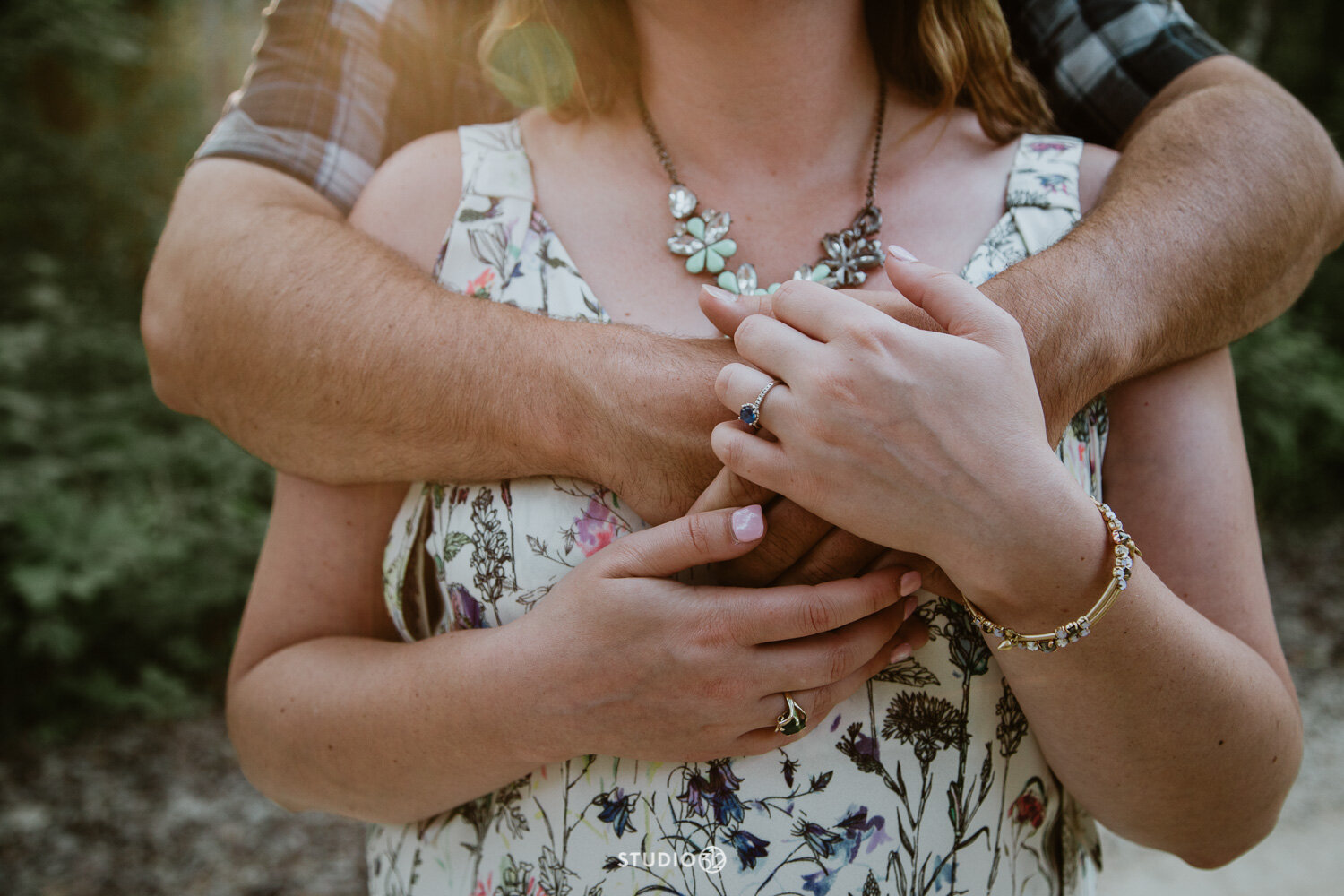 Studio-312-Photographer-Engagement-Session-Farm-Engagement-Winnipeg-Photographer-19.jpg