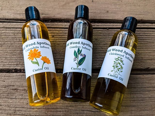 🌿Herbal Infused Castor Oils🌿
&bull;
🌼#Calendula infused Castor oil is my first choice for dealing with serious scarring!  Both Calendula &amp; Castor are very specific at not only fading scars but helping our bodies naturally ability to heal scar 