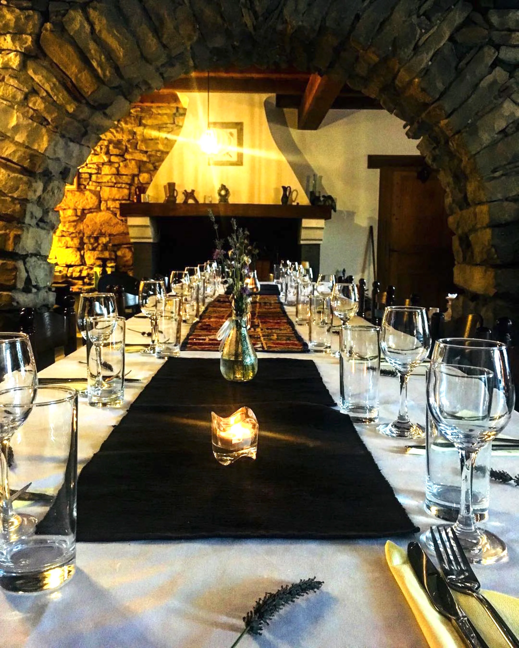 Dining room for 17.jpg