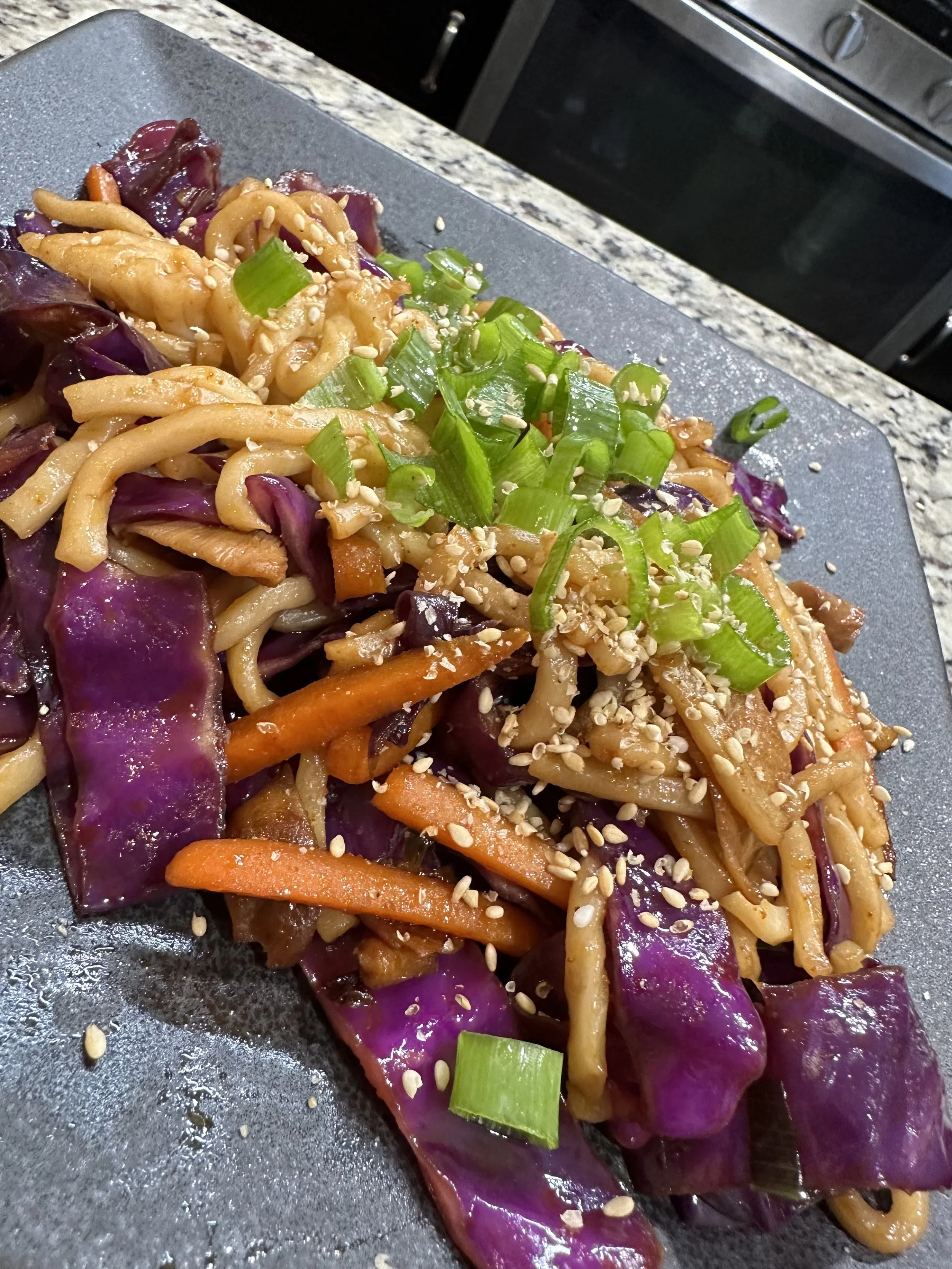 Pink Oyster Mushroom Stir Fry with Veggies — Henosis