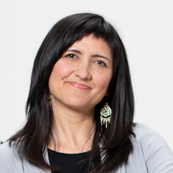 ZoeAnderson_Headshot_CU.png