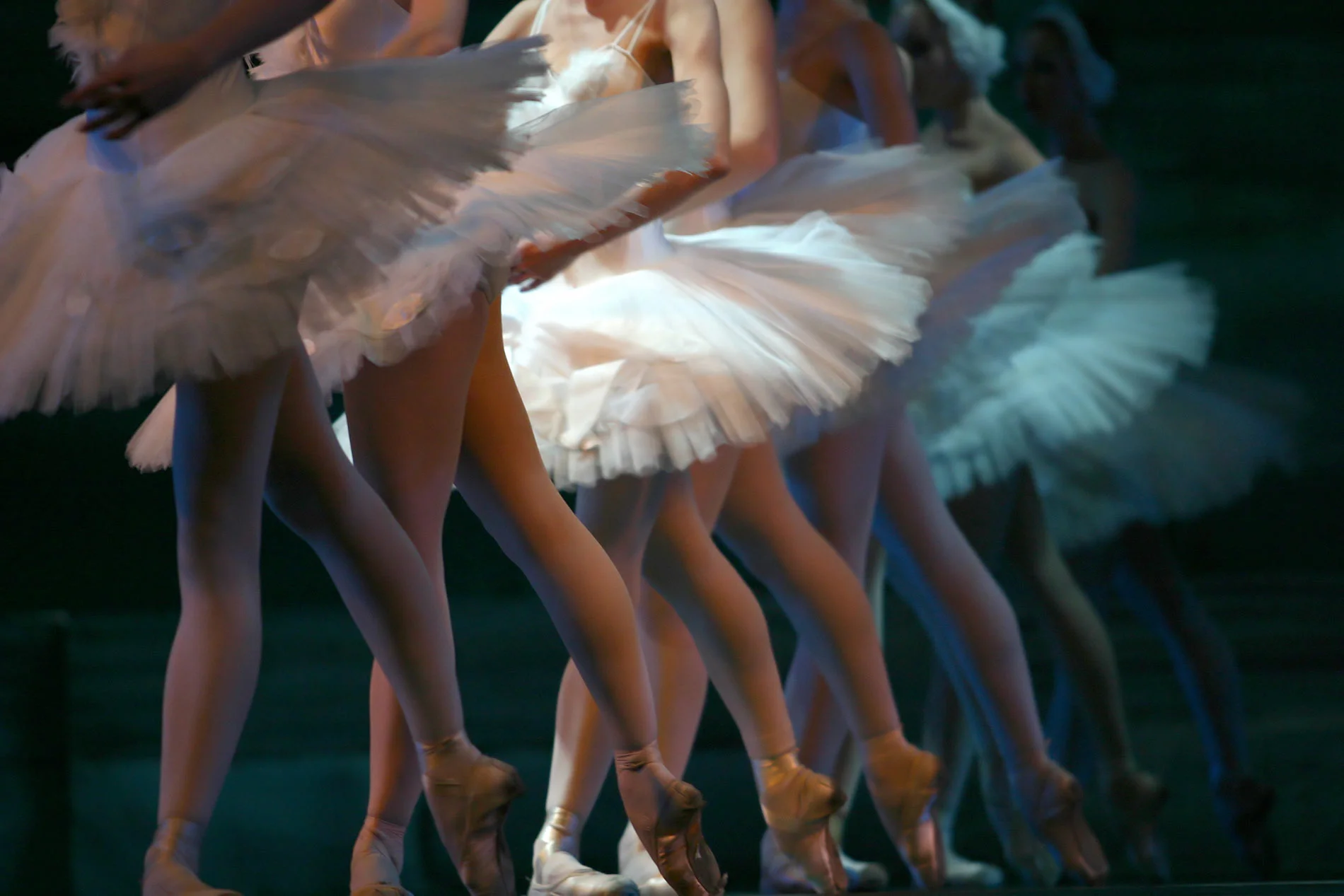 dance-inspirations-sponsors-background.jpg