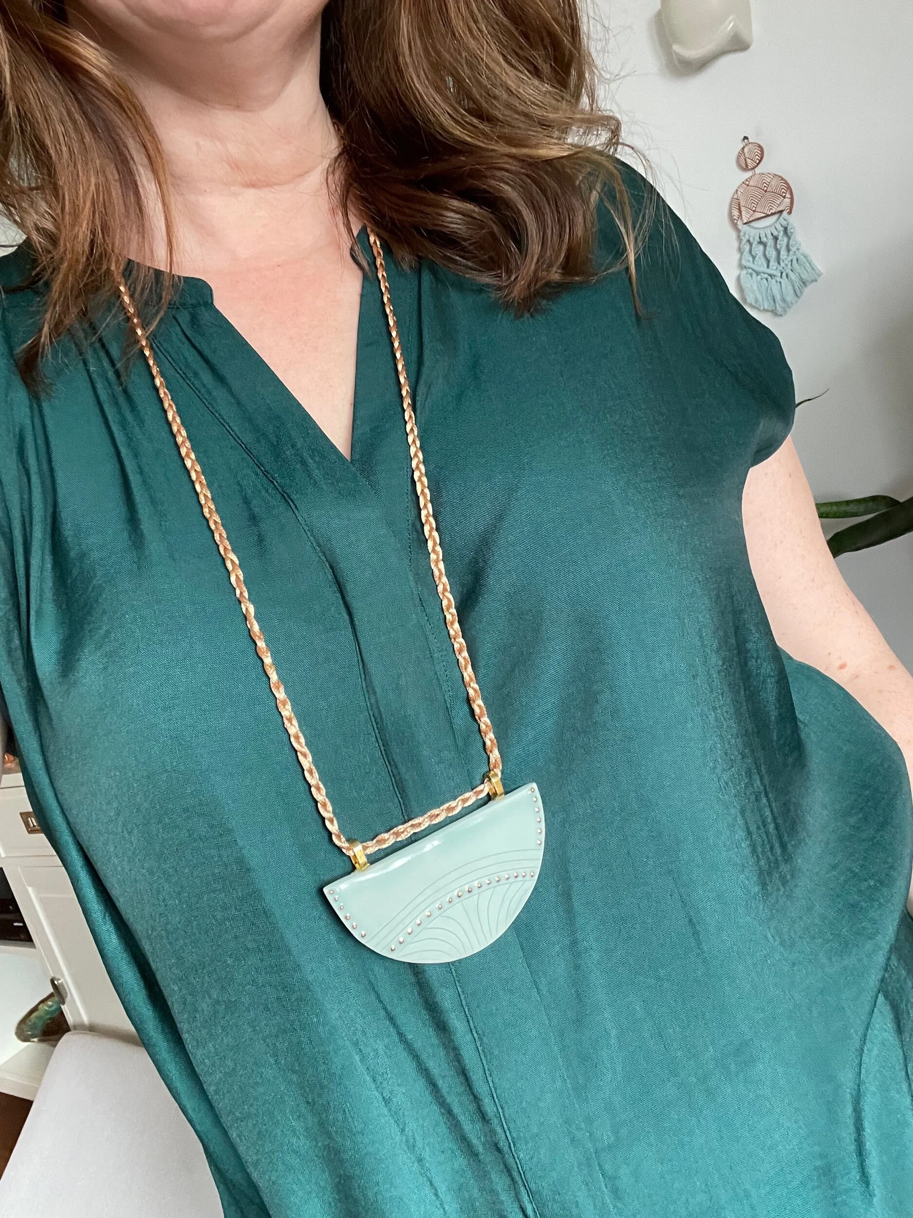 465906F5-5E92-426A-8E7A-5085FE04C556