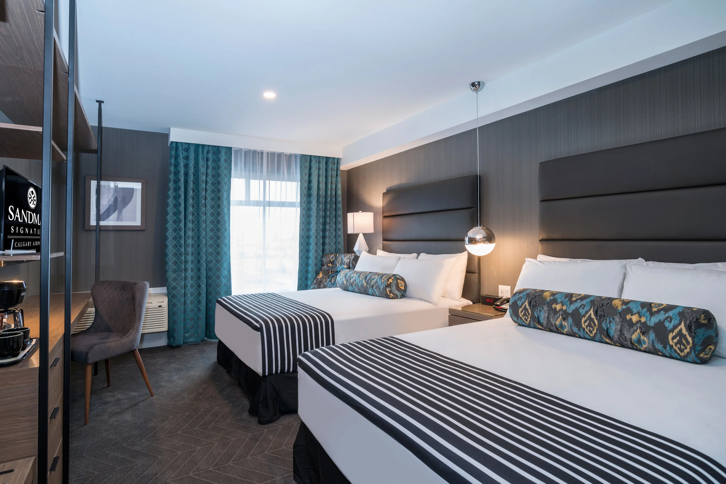 Sandman-Signature-Room-interiors022-edit.jpg