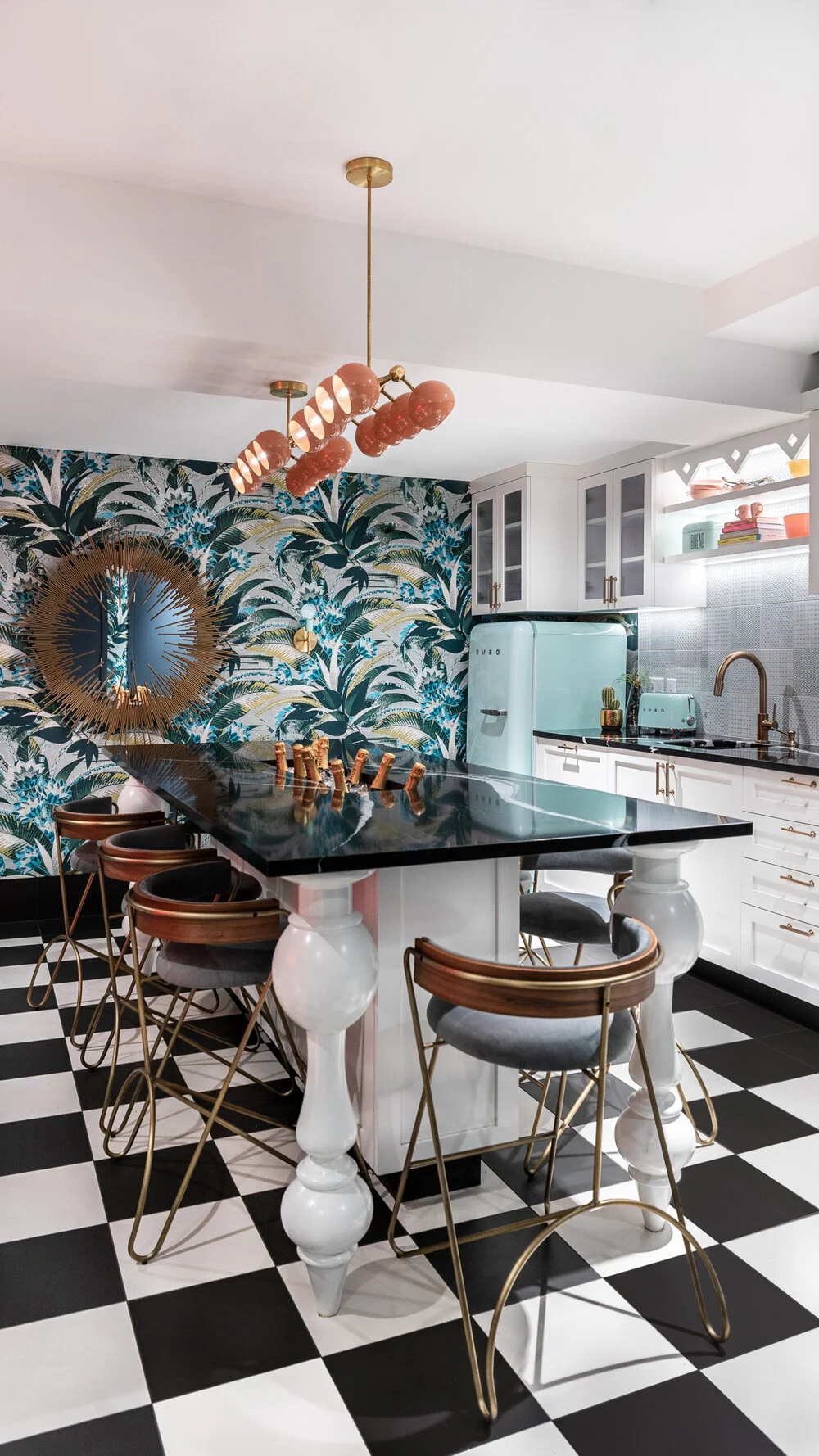 The Kitchen and The Powder Room, Hotel Belmont