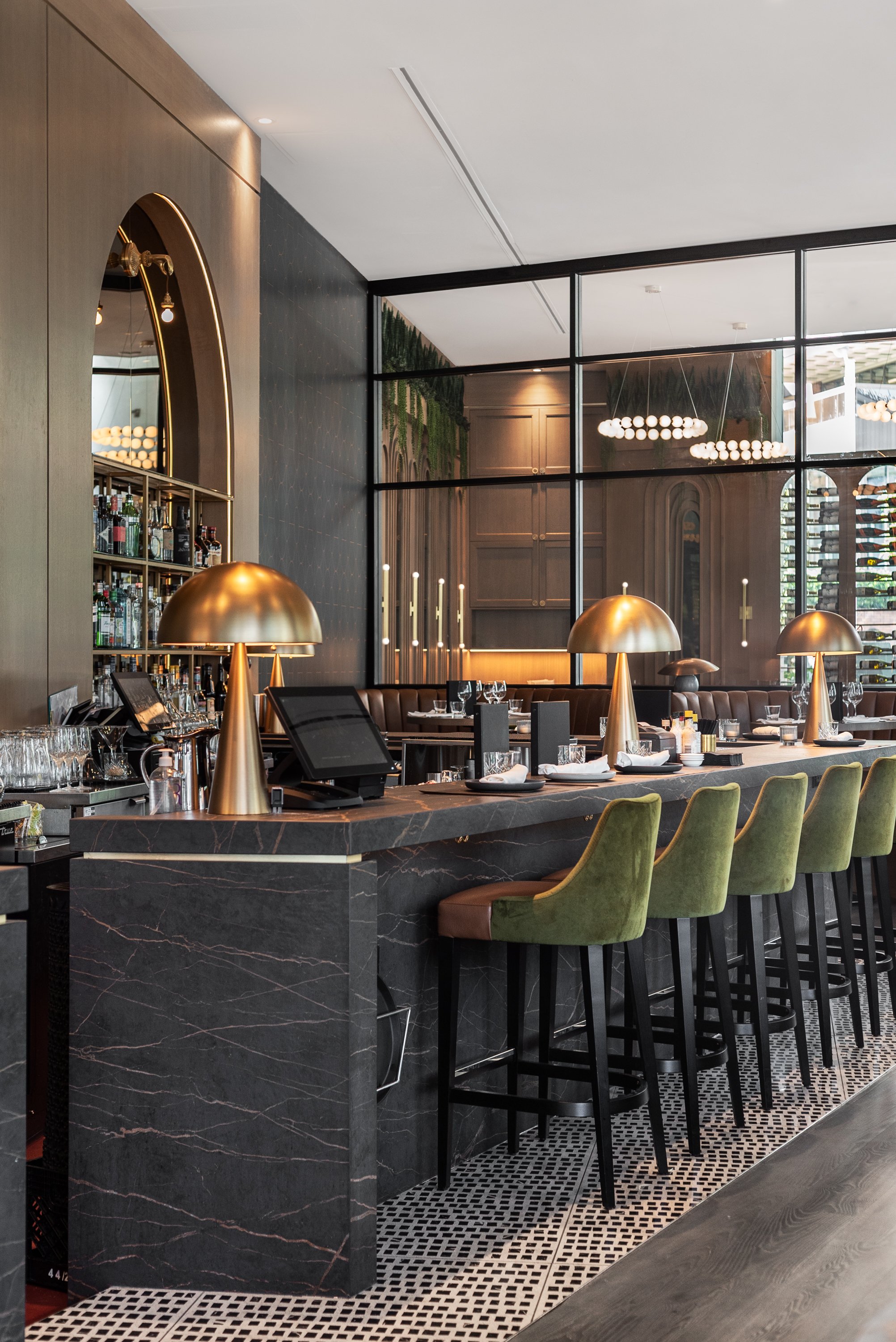 Riley's Restaurant, bar, Vancouver BC 