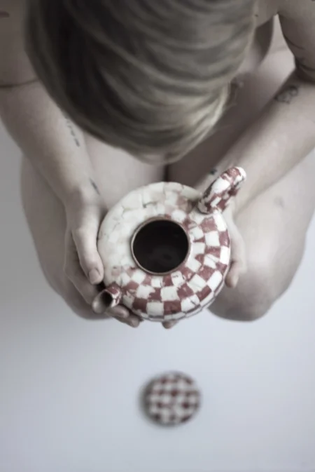 Anne 14.02.16 - Teapot 25.jpg