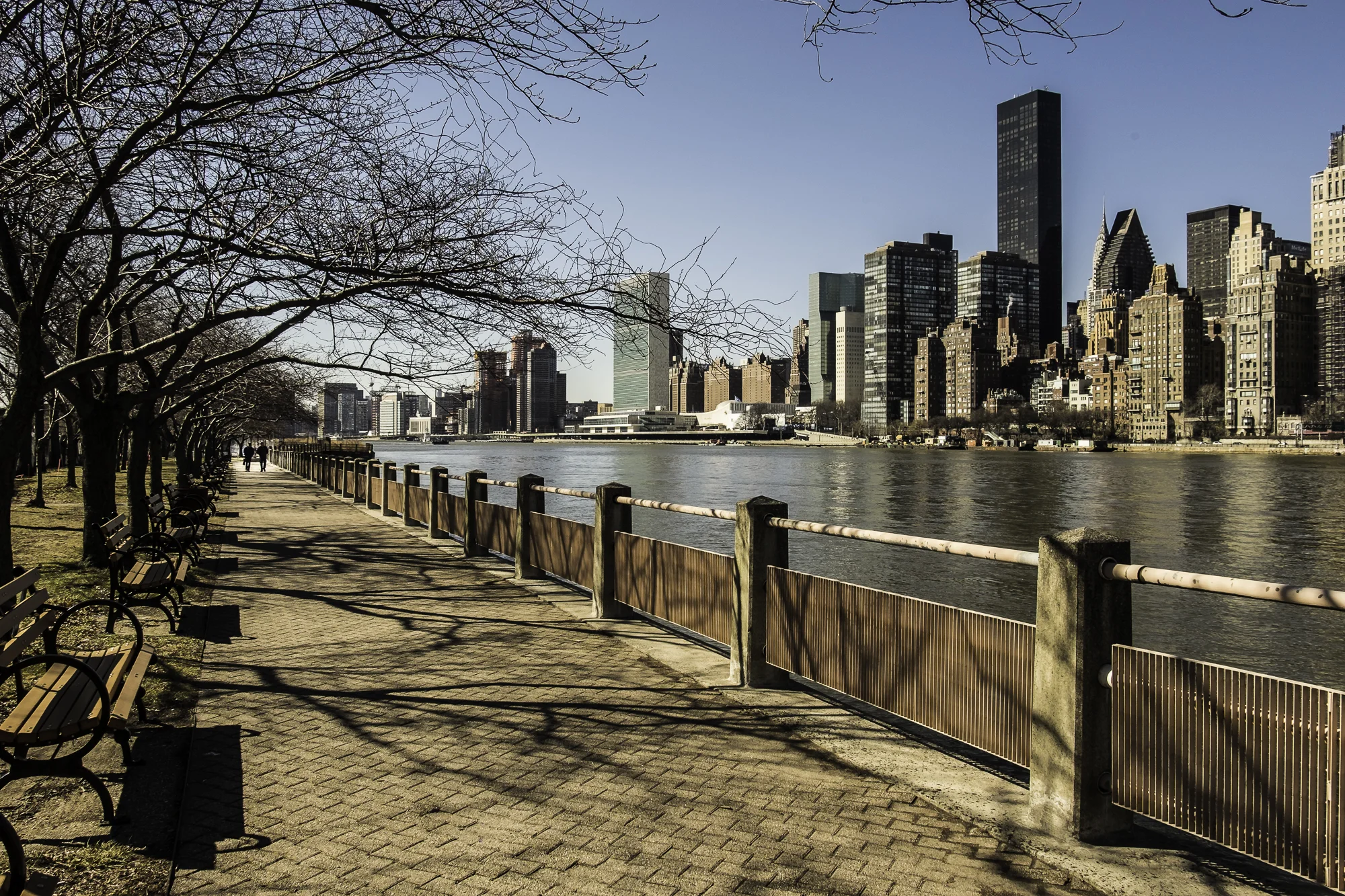 The walkway at the Roosevelt Island Tram Terminal.