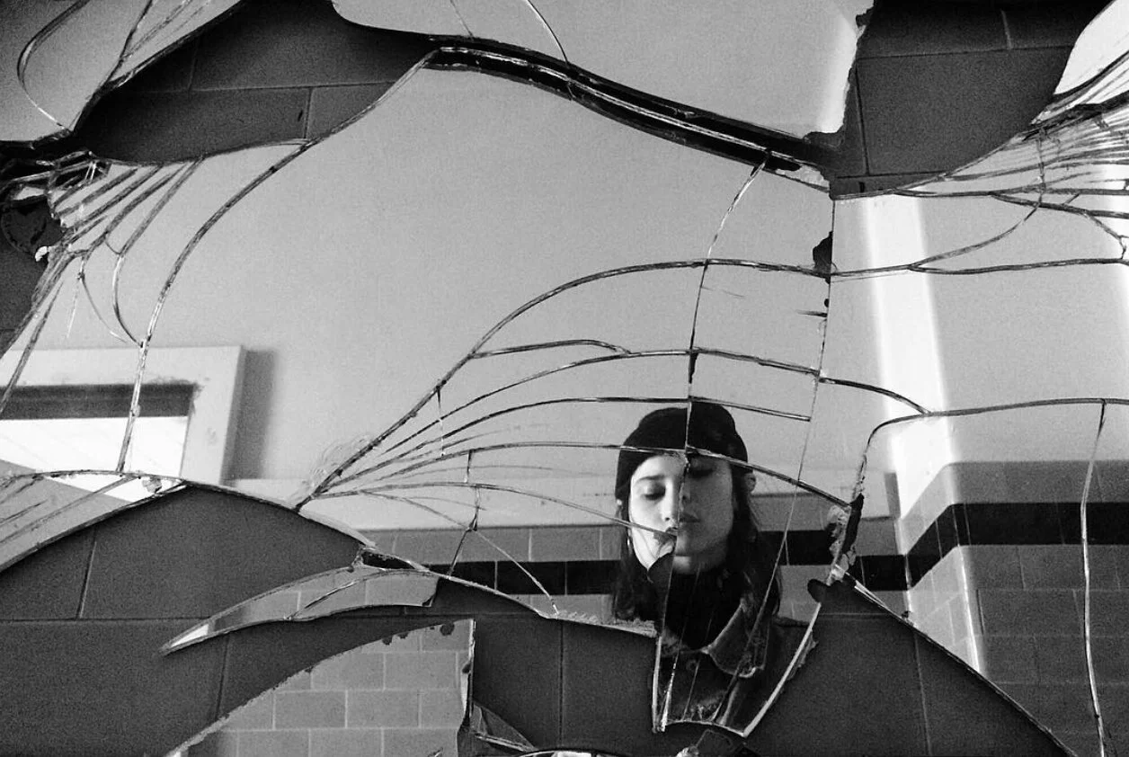 Aleks_Set_BrokenMirrorReflection.jpg