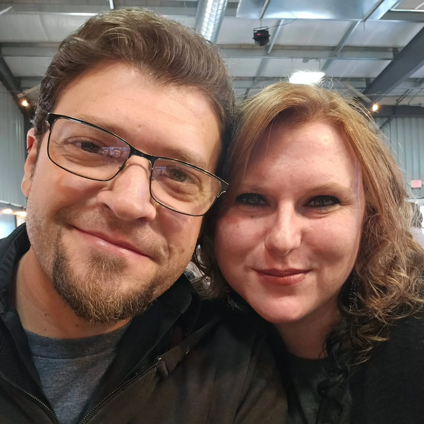 This week! 3 chances to see us before Thanksgiving!

Friday 11/21 7:30p-10:30p at @sawdustcoffeehouse in Putnam CT

Saturday 11/22 6p-9p at @greatergoodimperials

Sunday 11/23 12p-3p at @lilachedgefarm 

Can't wait! All the music. Only love. 

💙🦊🐲