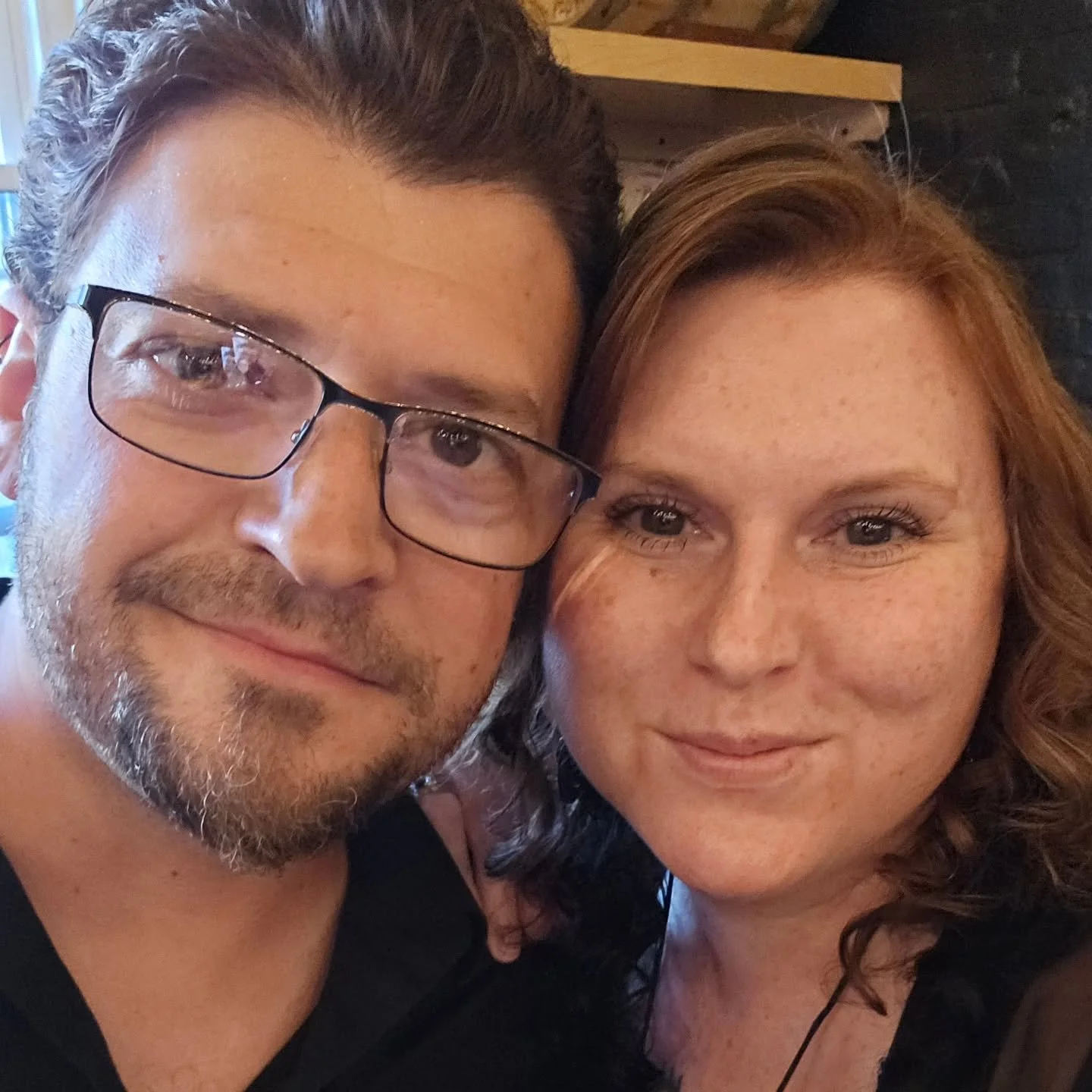 This week!

Thurs 1/29 at @forgeandvine from 5:30p-8:30p

Fri 1/30 at @oakholmbrewing from 5:30p-8:30p

Sat 1/31 at @tripleravenbrewing from 3p-6p

🦊🐲🎶✌️