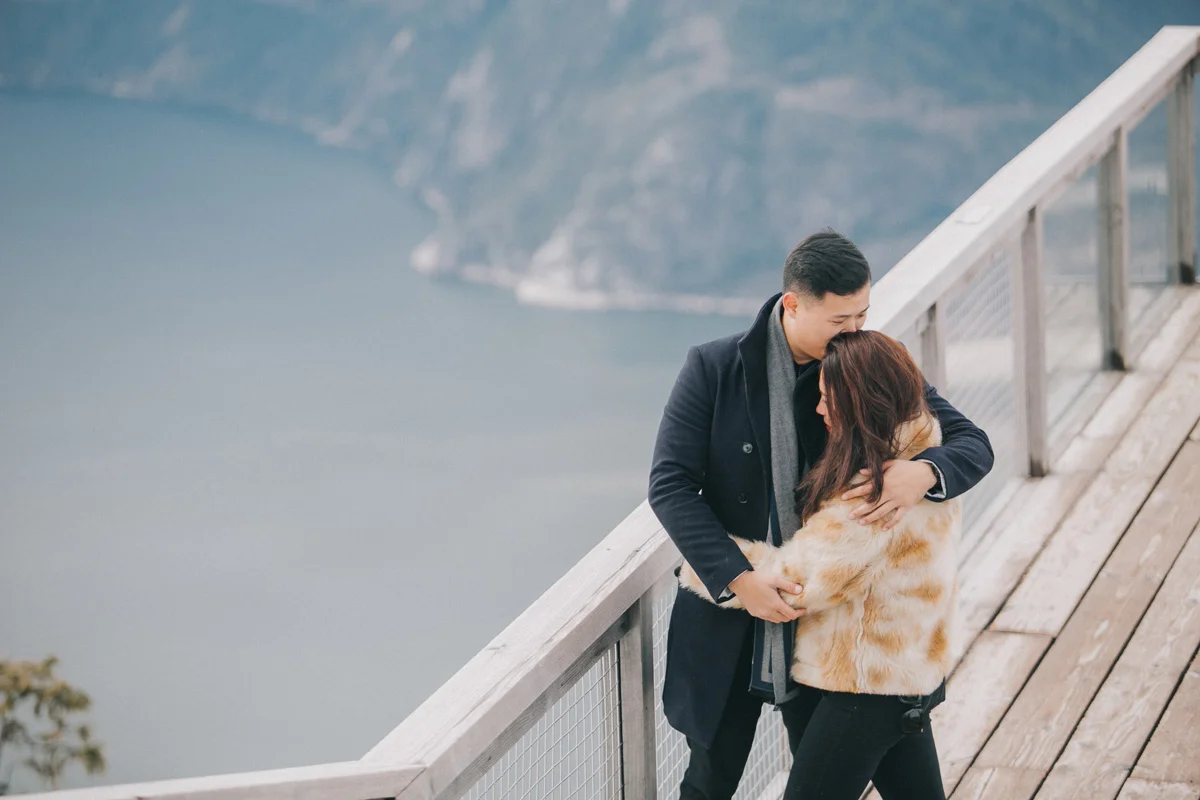 wedding-proposal-sea-to-sky-squamish-couple-embracing.jpg