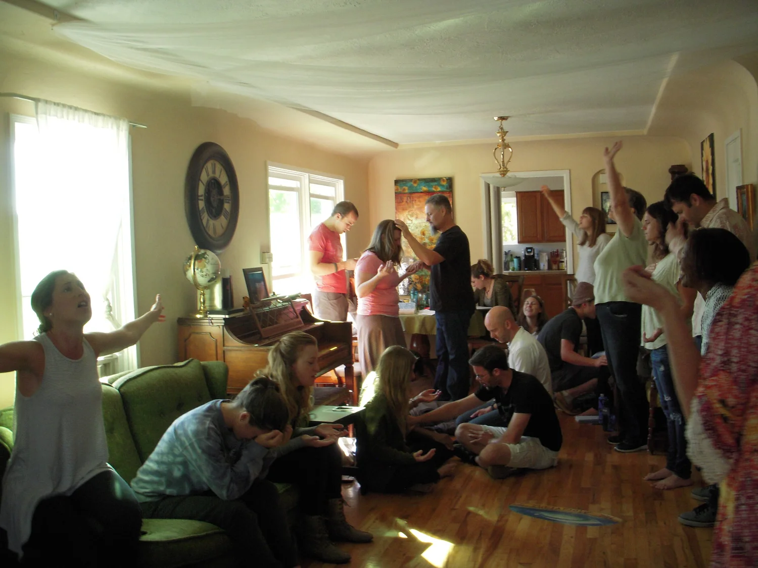 1:12 Destiny House Worship: Czech Republic 24/7 Castle feat. Keren Oey (2018) 1:12 Destiny House Worship: Czech Republic 24/7 Castle feat. Keren Oey (2018)