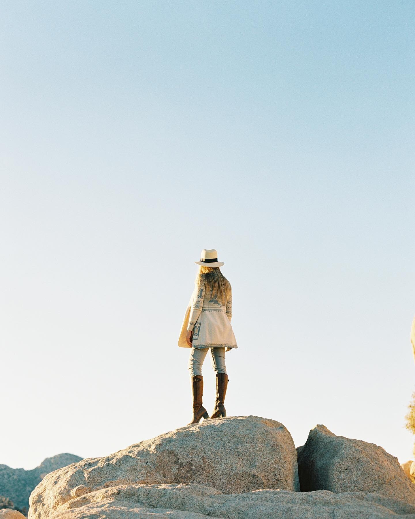 Took a quick road trip to Joshua Tree and Pioneer Town to shoot some film, hike and climb rocks. 
.
.
#joshuatree #joshuatreenationalpark #filmphotography #contax645 #contaxt2 #pioneertown