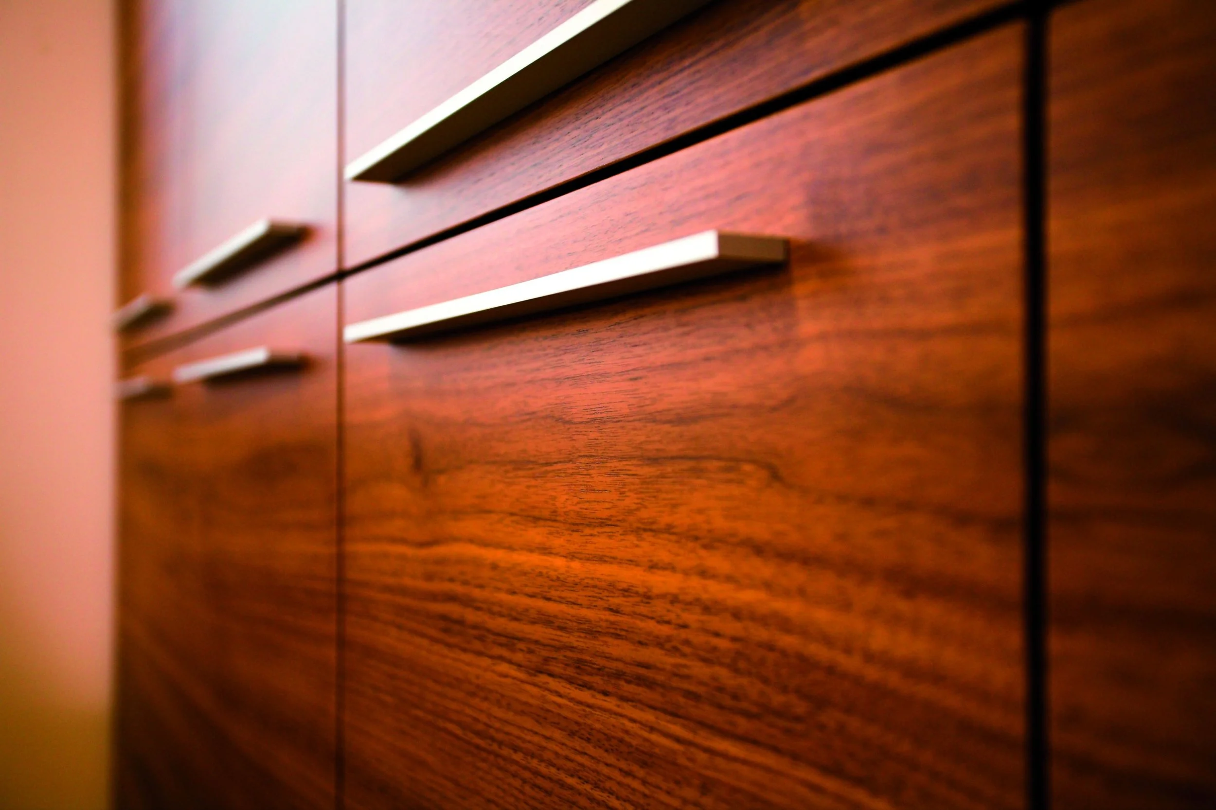 DIY Tips: Can I Refinish My Damaged Wooden Cabinets?