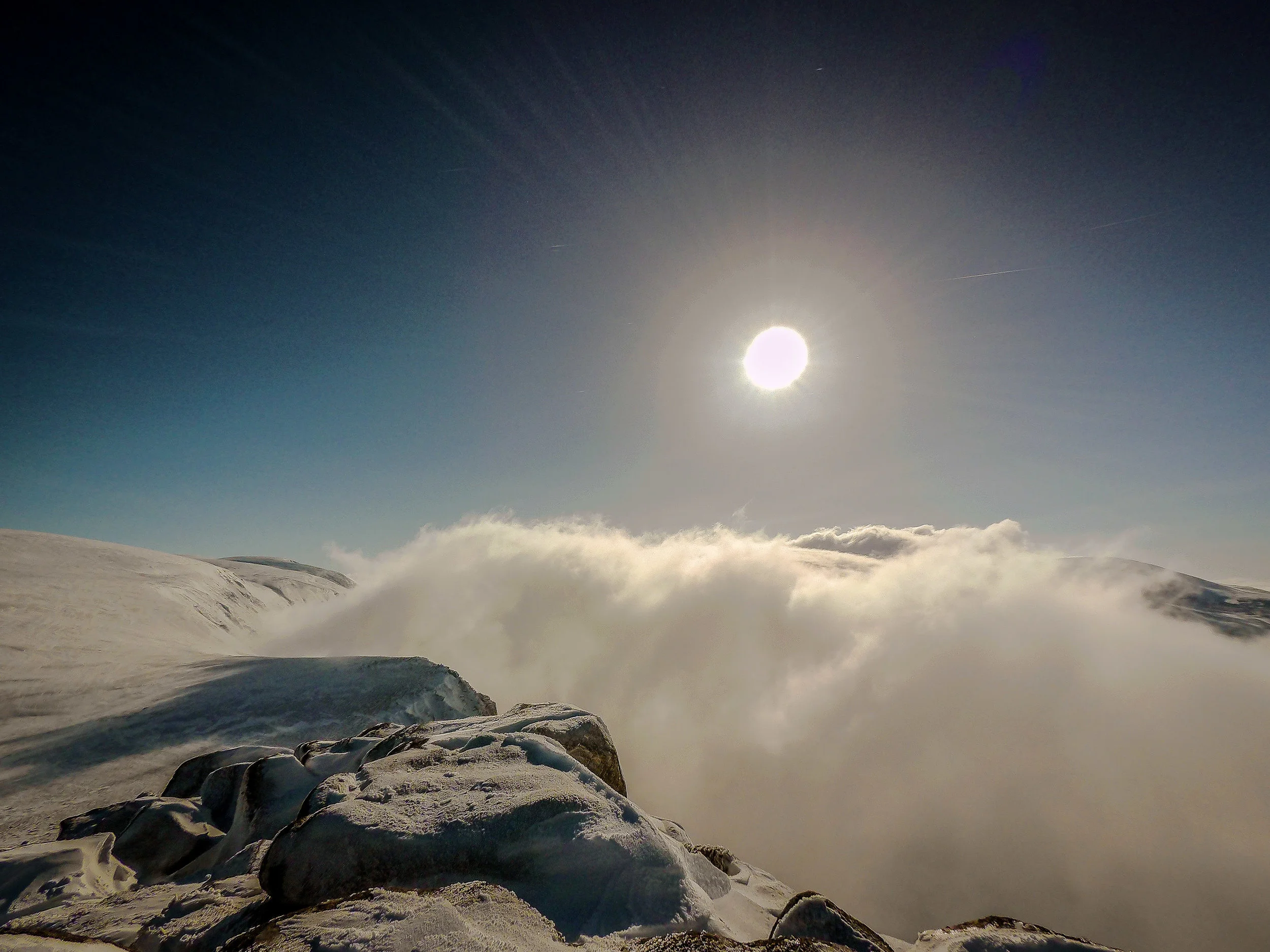 Looking down on the cloud racing through the Lairig Ghru