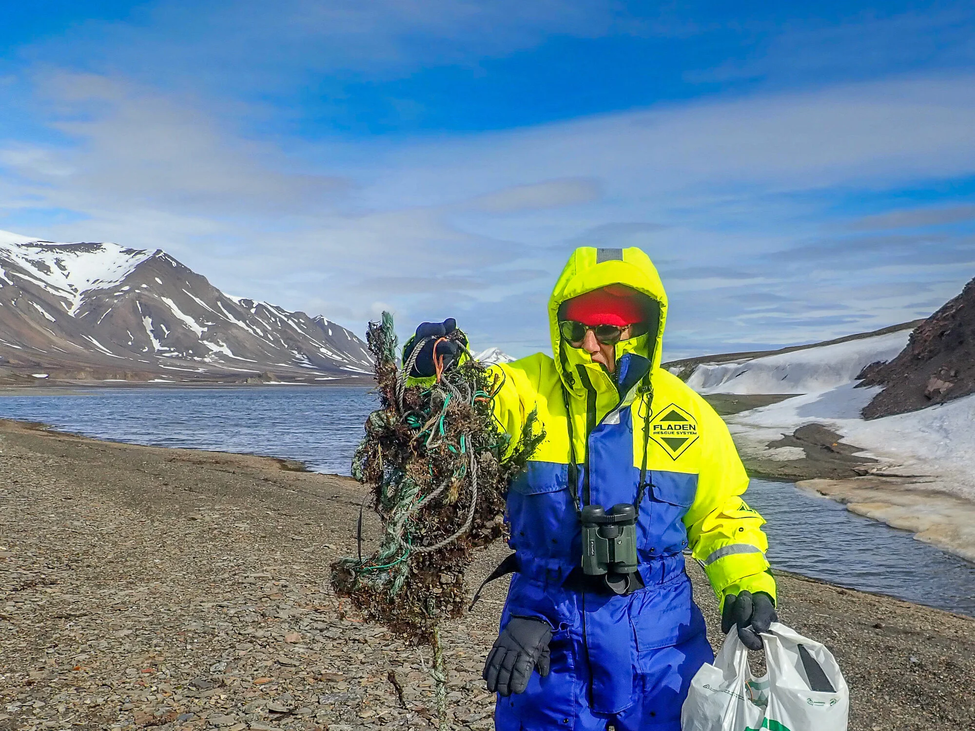 Plastic_clean_up_expedition_21.jpg