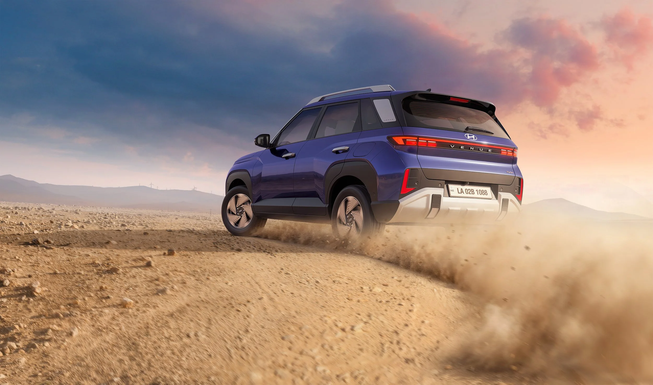 Venue_off_road_KV_3_back_V3.jpg
