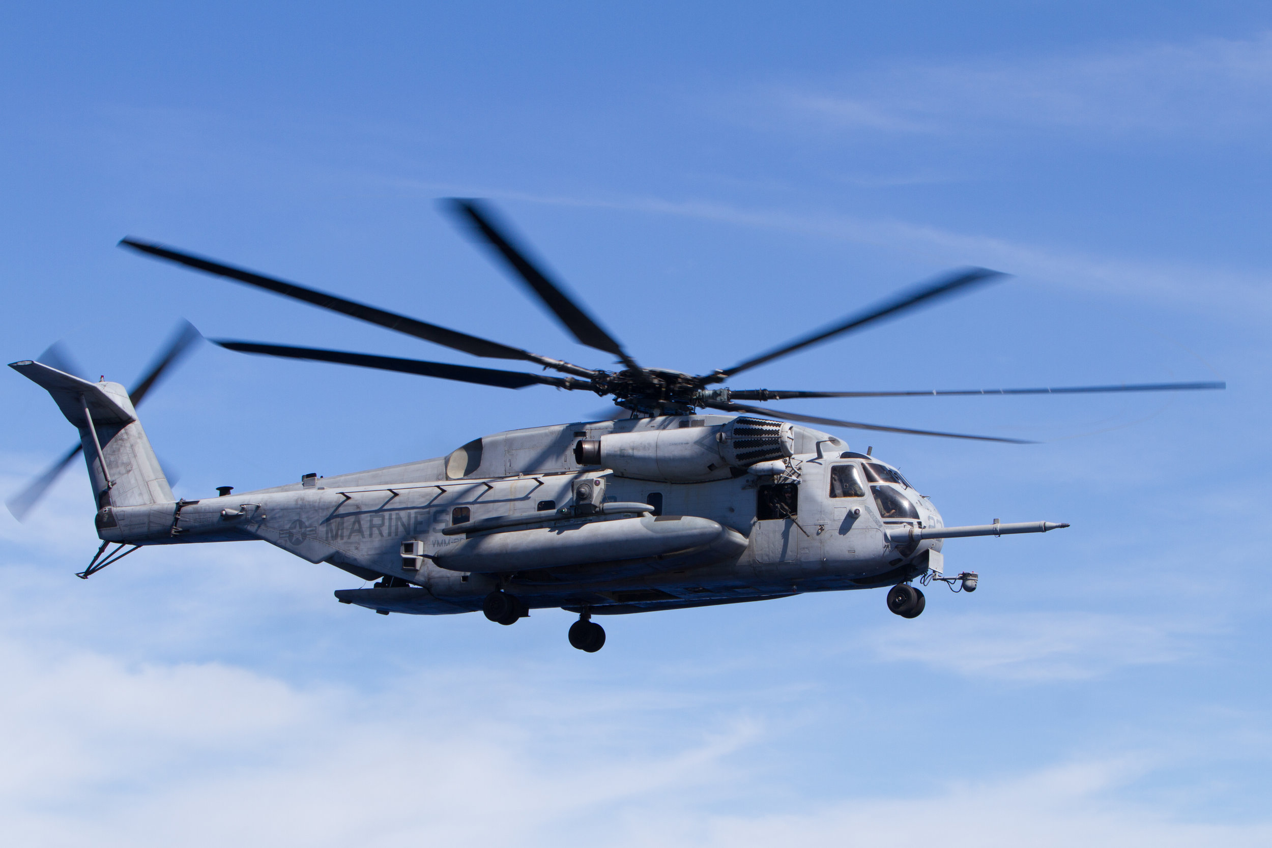 CH-53 take off