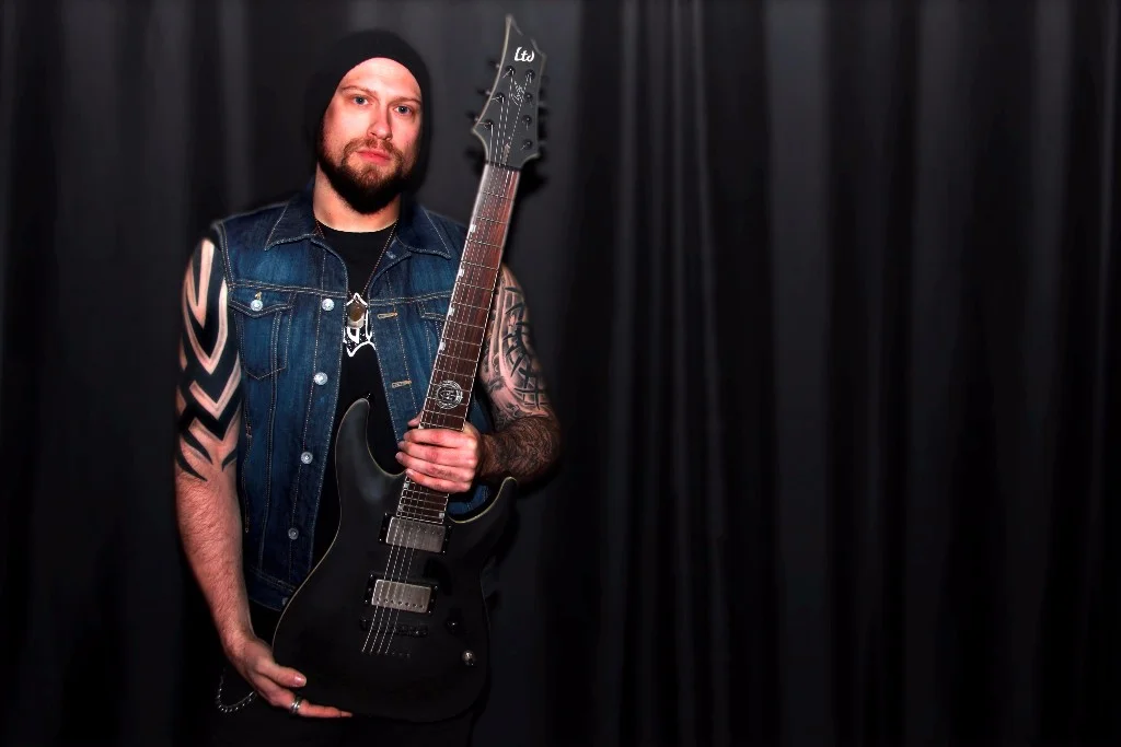 ANDY JAMES premieres new play-through video taken from upcoming Solo Album