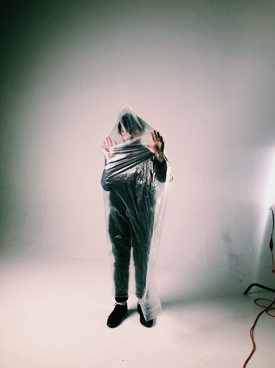 SINGLE MOTHERS Premiere new single 'Switch Off' 