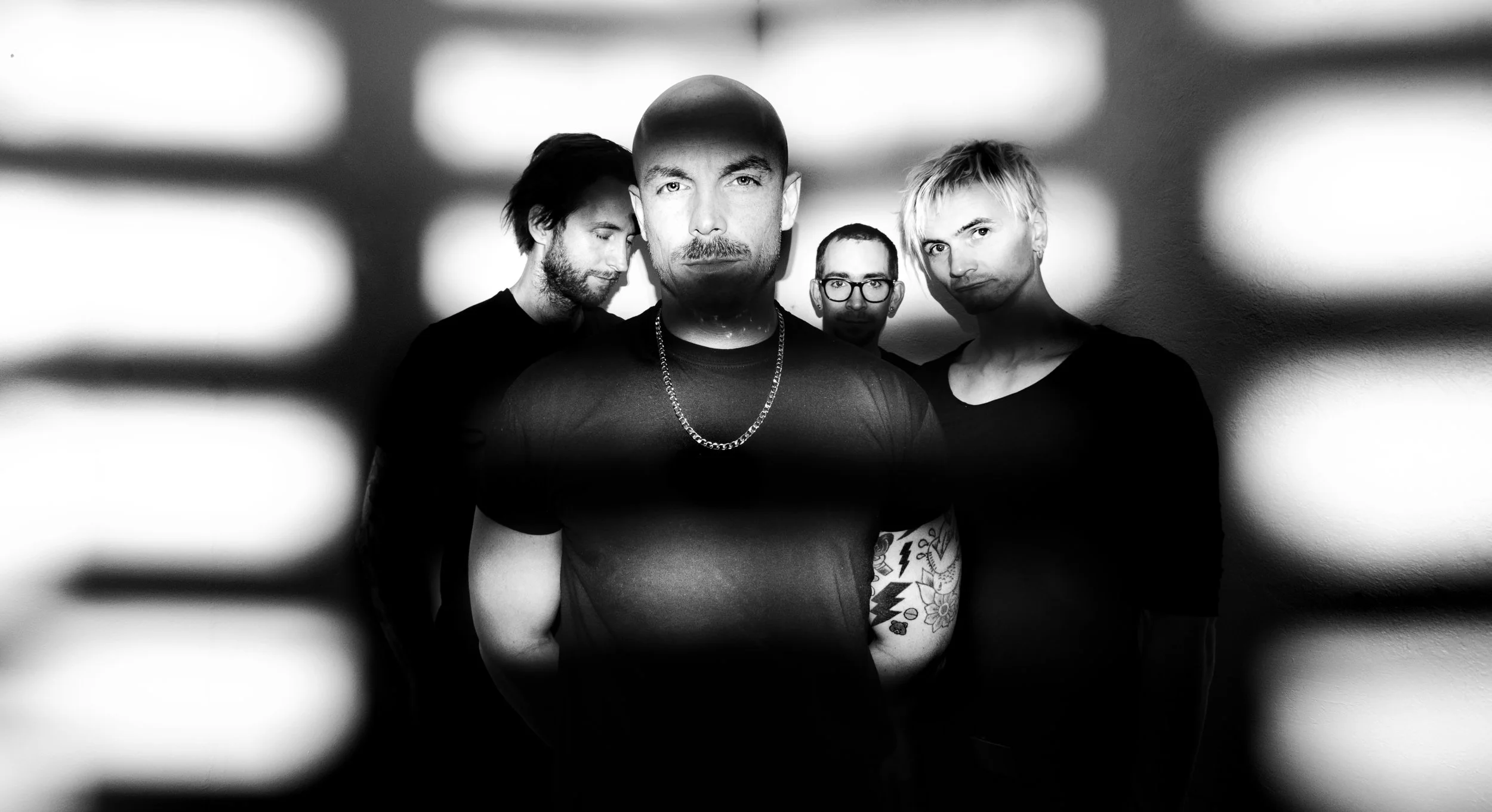 22 release new single / video 'Sylphs'