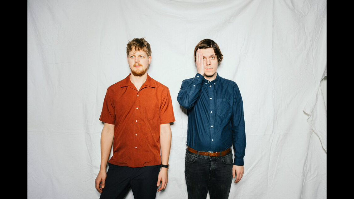 Electronic/math/post-rock duo AIMING FOR ENRIKE release new single/video