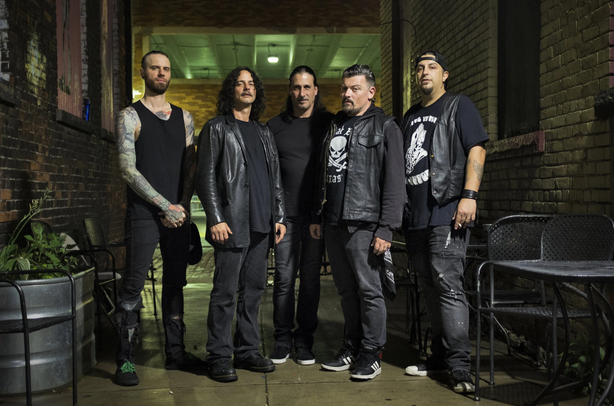 SILVERTOMB sign to Long Branch Records