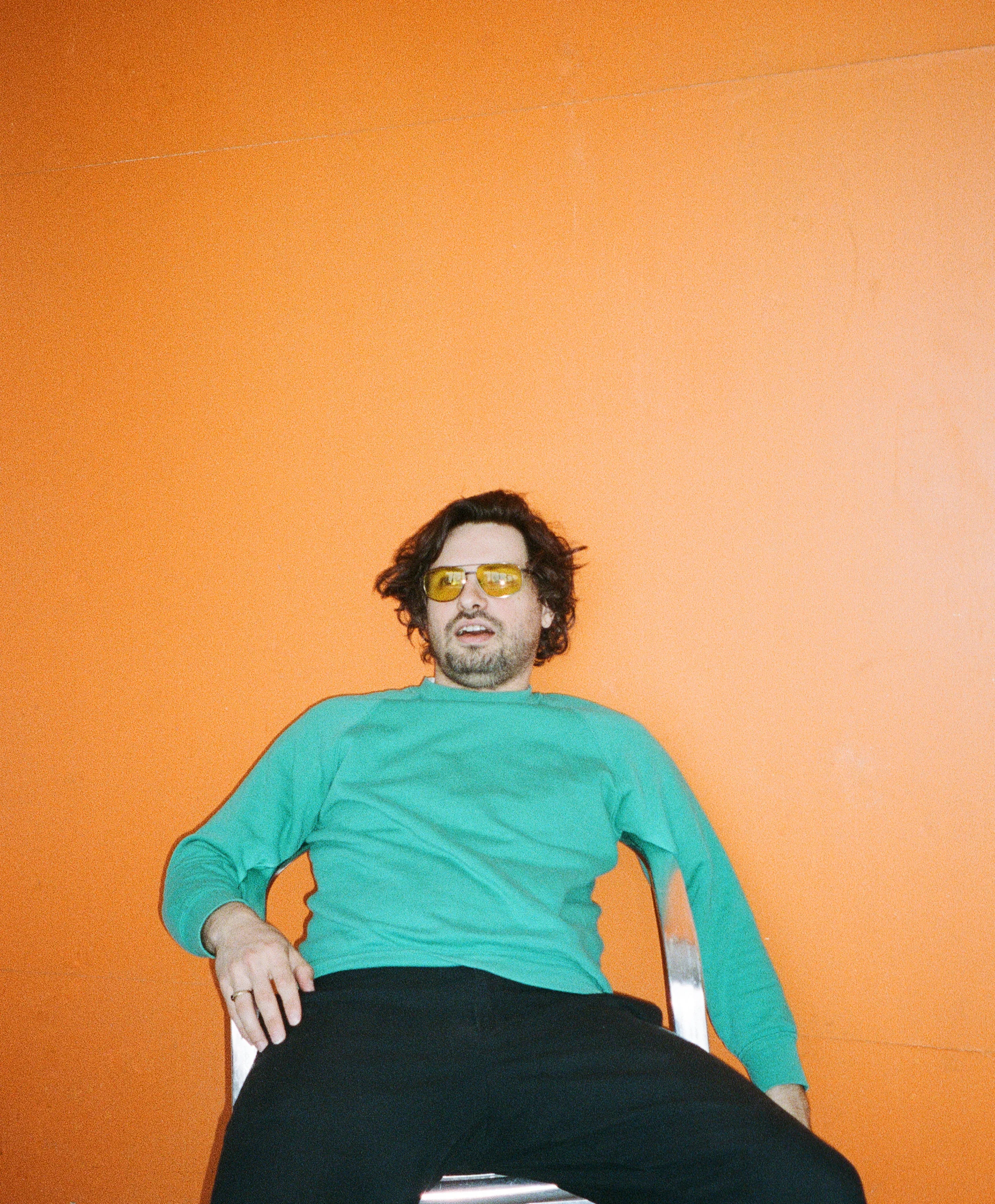 THE DREW THOMSON FOUNDATION releases new single 'Barbed Wire'