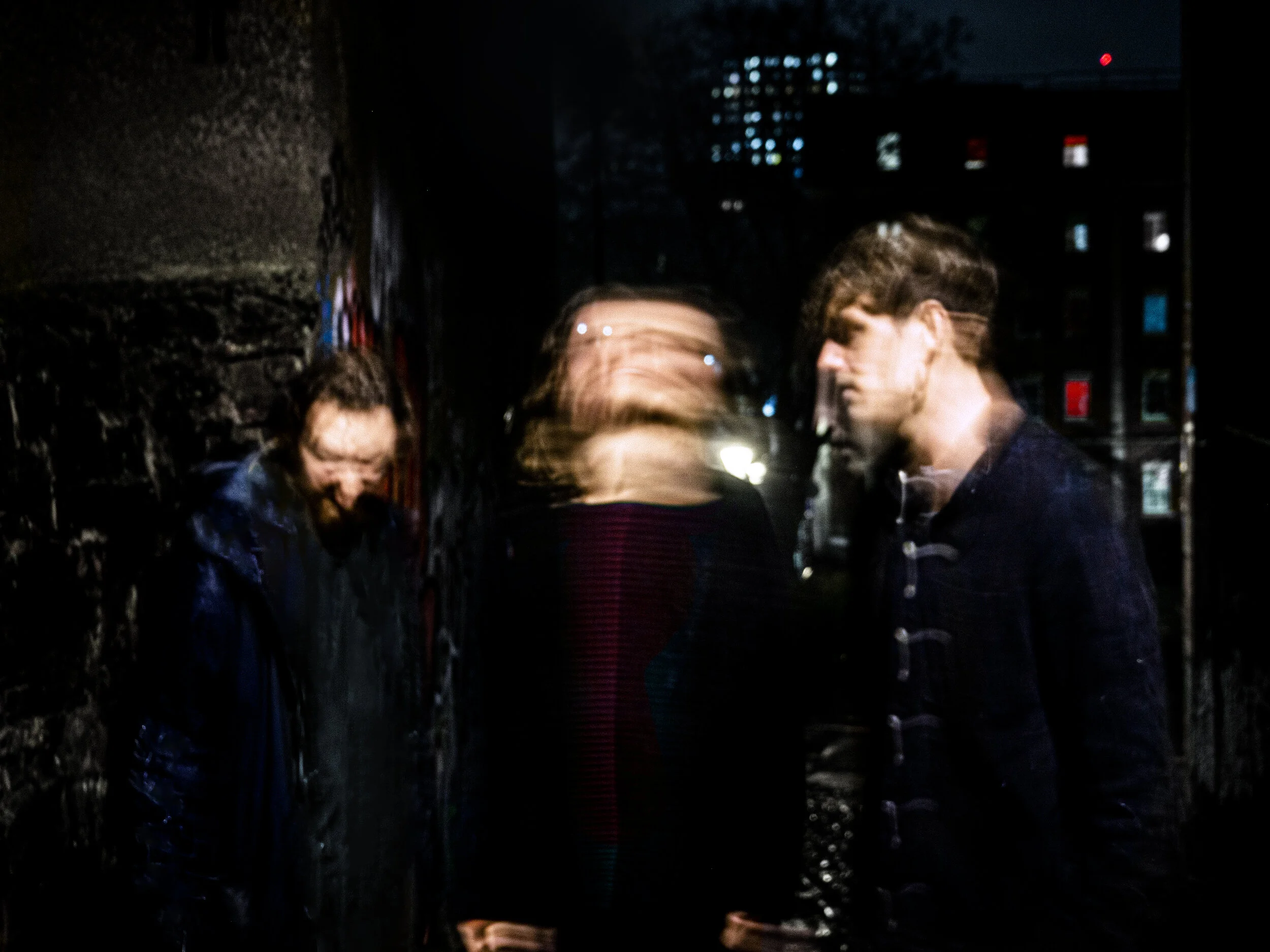 Electronic / art rock trio POISONOUS BIRDS release new single/video 'Warm Jets', announce new EP