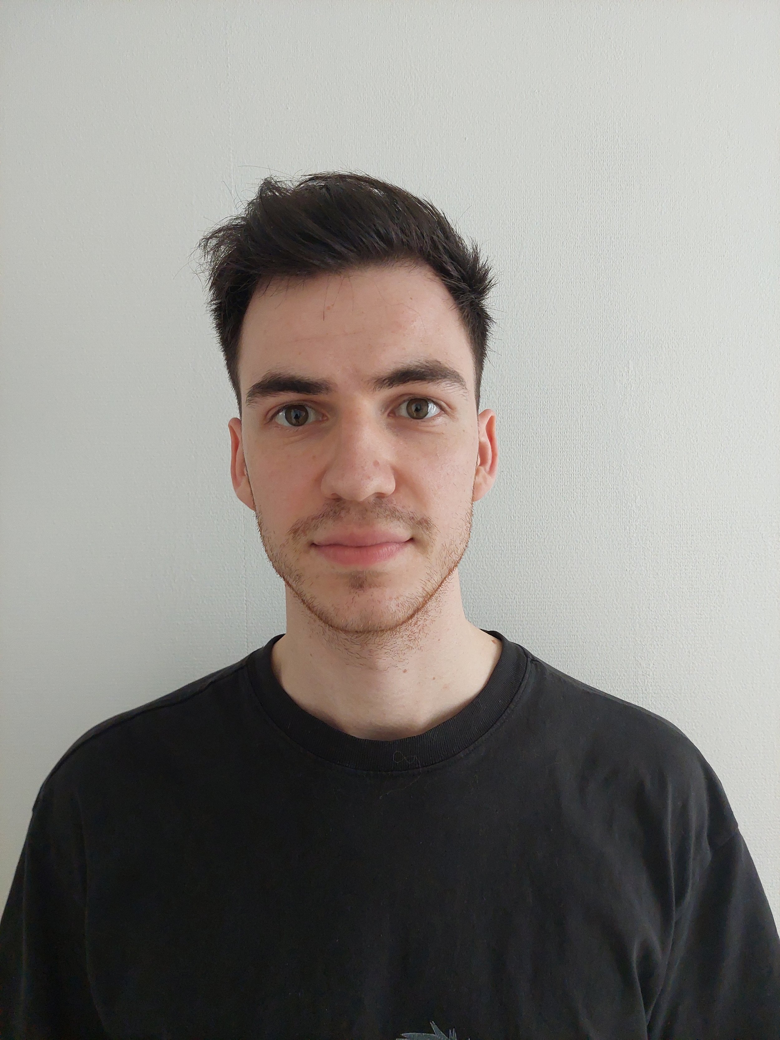  Roel van Ellinckhuijzen | PR Assistant Europe