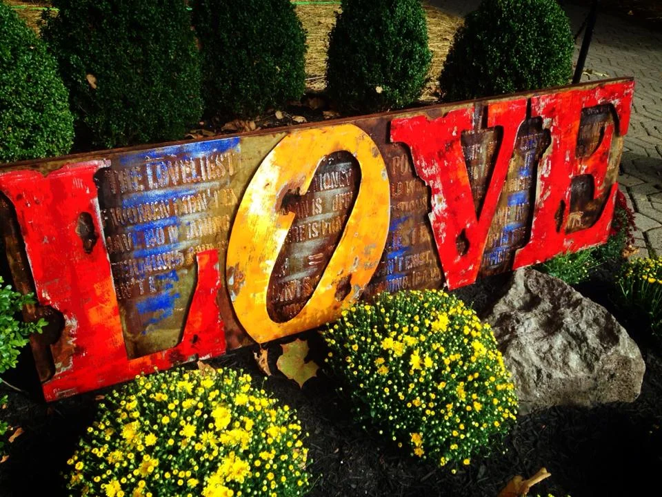 love sign.jpg