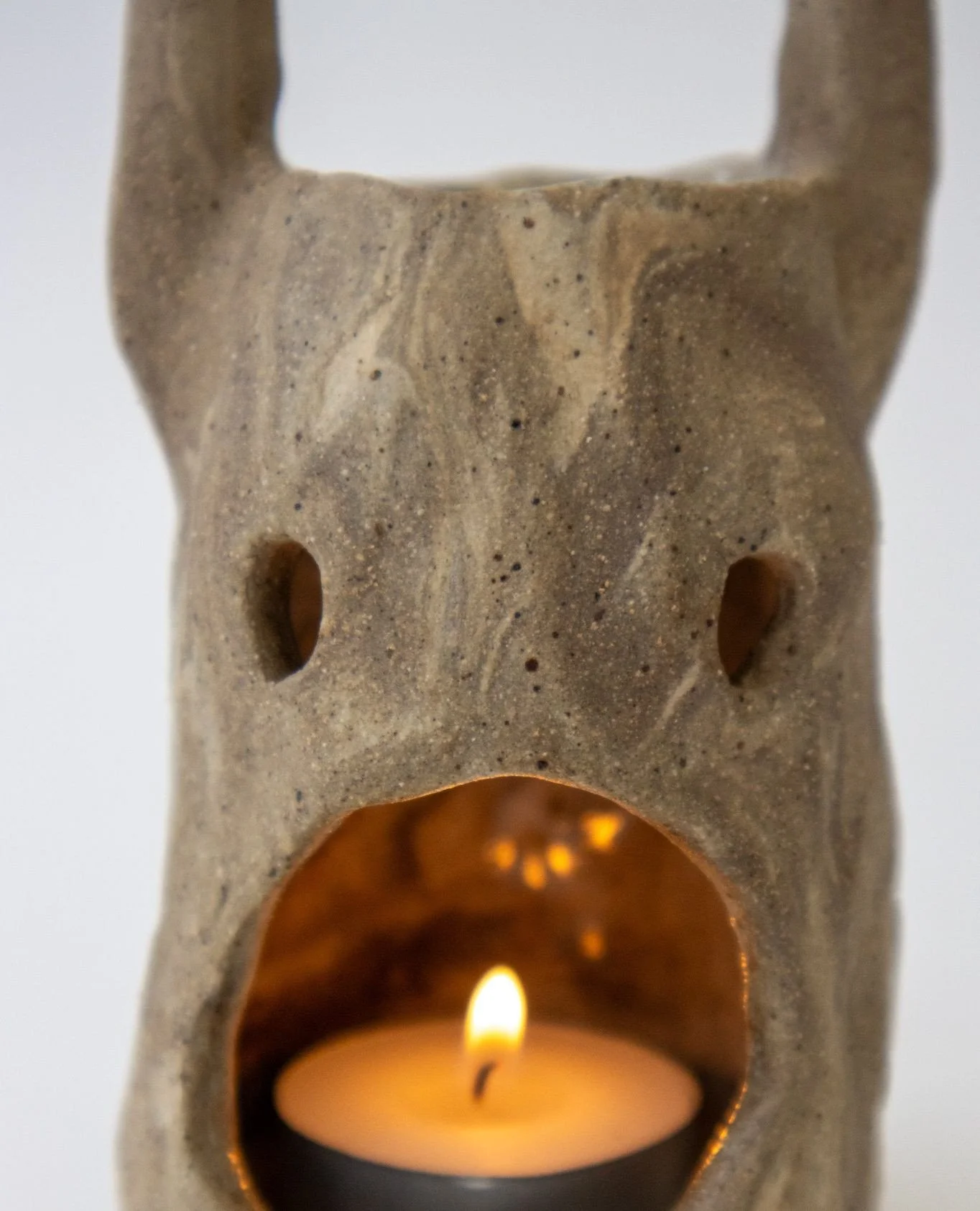 Monster Wax Melt Burner, naked, to show off that gorgeous mix of terracotta and flecked white stoneware.⁠
⁠
Have you found your favourite monster friend yet?⁠
⁠
Find the full collection at www.rachelpresswood.co.uk⁠
⁠
#ceramic #sculpture #tableware #