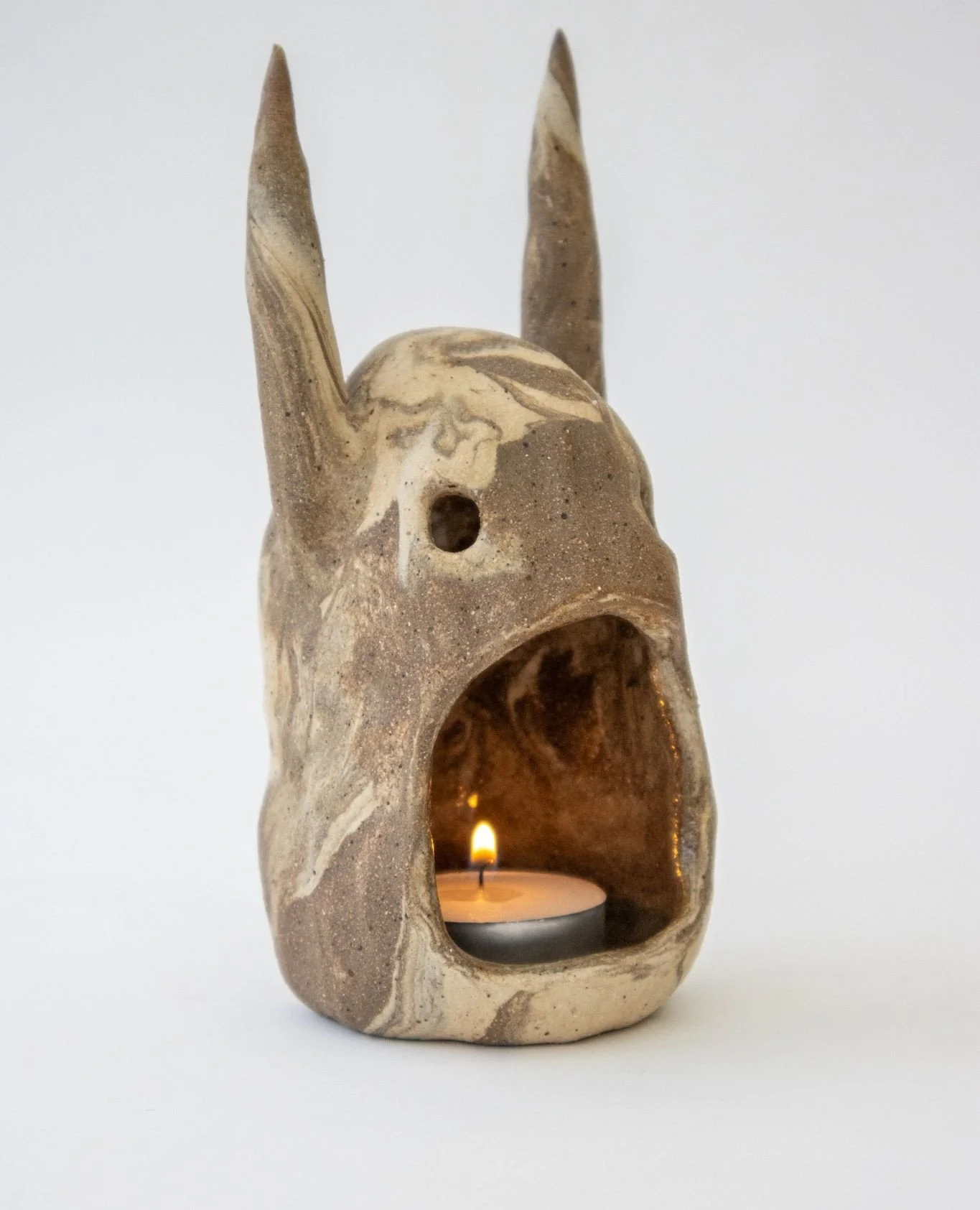 Monster Lantern | Naked Light Blend⁠
⁠
Look at the marbling effect of the two clays mixing together - beautiful, no? The two clays give different textures as well as different colours so you just want to get your hands on them! Or is it just me? ⁠
⁠
