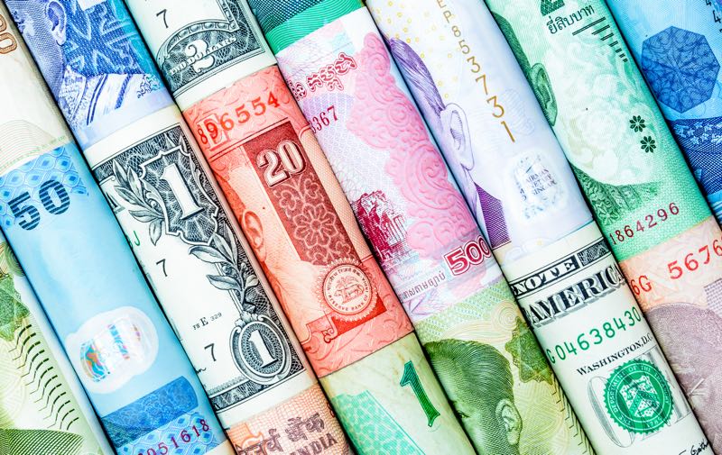 The latest version of BusinessMind introduces support for automatic currency exchange rate lookups. (Requires an internet connection.)