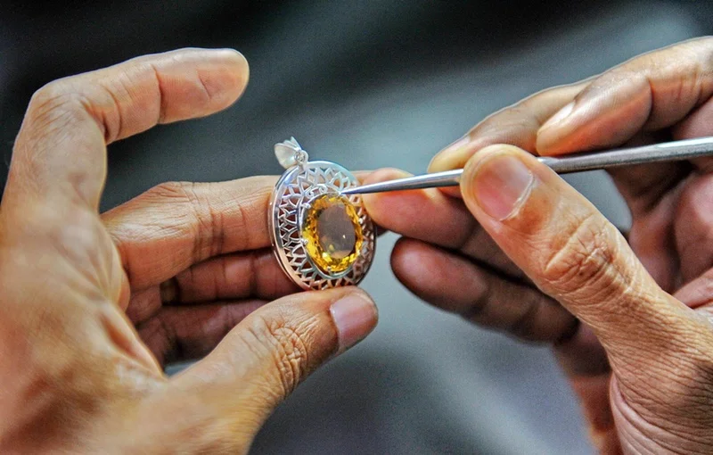 5-Axis Mills 5-Axis Mills