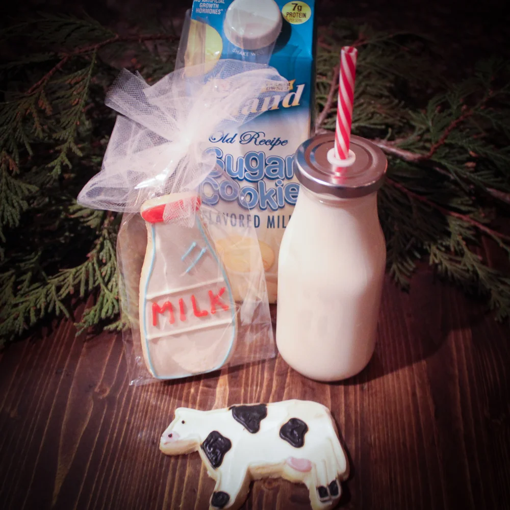Midwest Dairy cookies and milk
