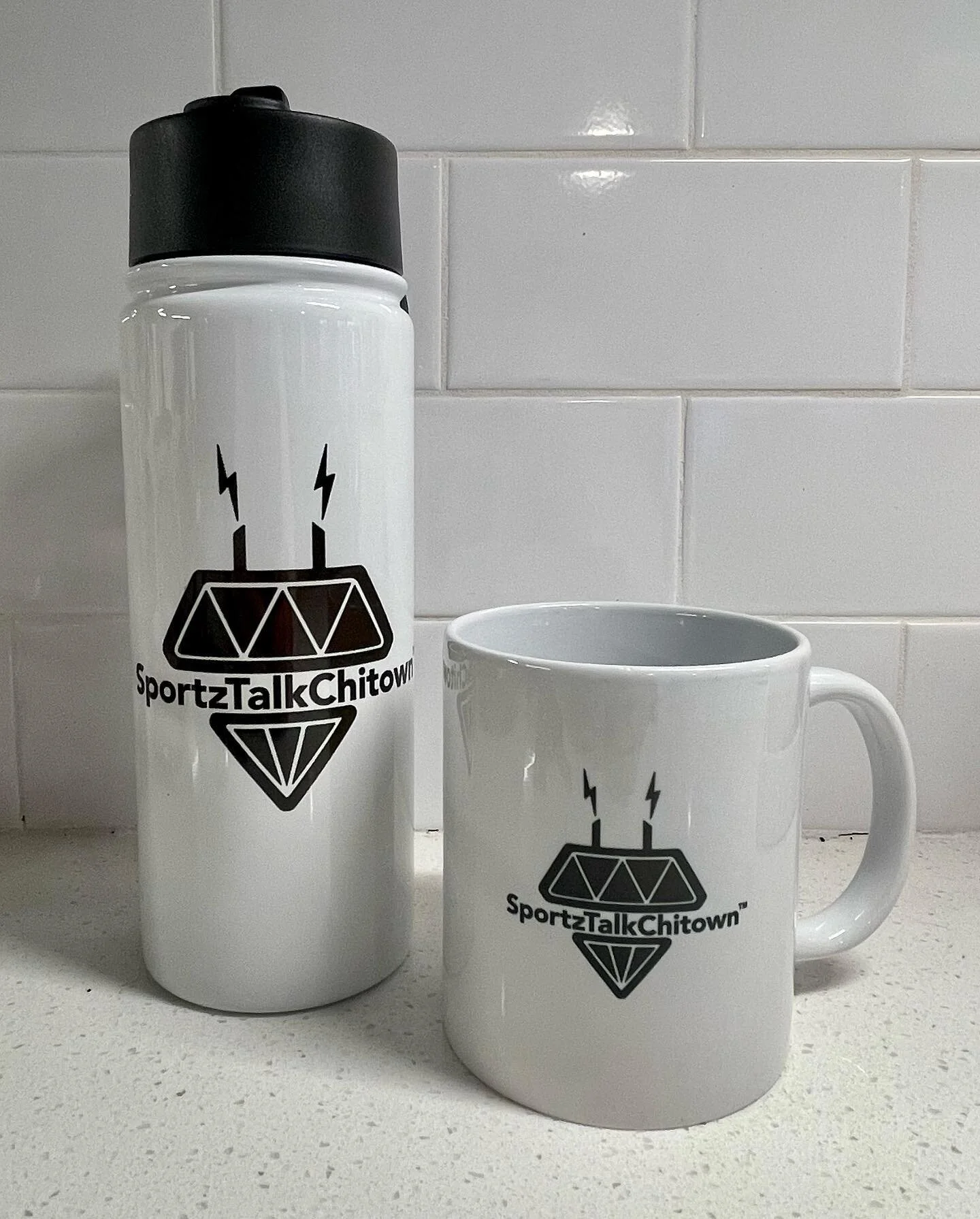 Custom mug and water bottles 
.
#custommugs #customwaterbottles #customizable #11ozmug #craftyhomeshop #smallbusinessowner #etsy #etsyseller #etsyshop  #craftyhomeshop