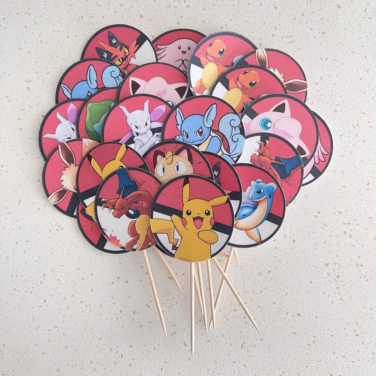 Cupcakes toppers 
.
#birthdayparty #cupcackestoppers #craftyhomeshop #smallbusinessowner