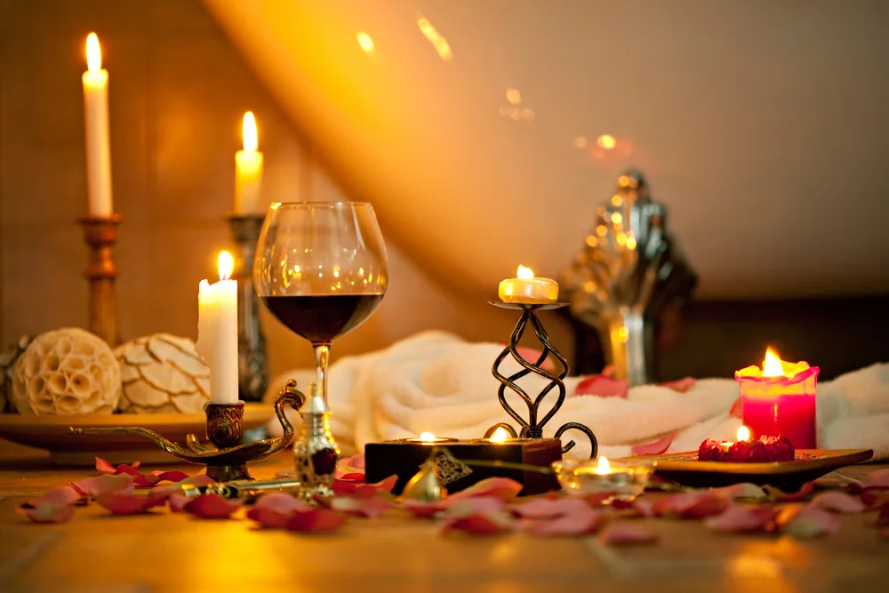 5 Ideas for Couples Spa Nights in Your Own Bathroom