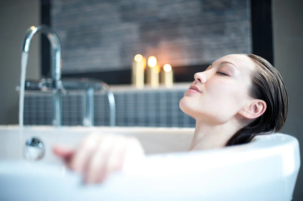 The Refreshing Effects of Water, Heat and Progressive Relaxation