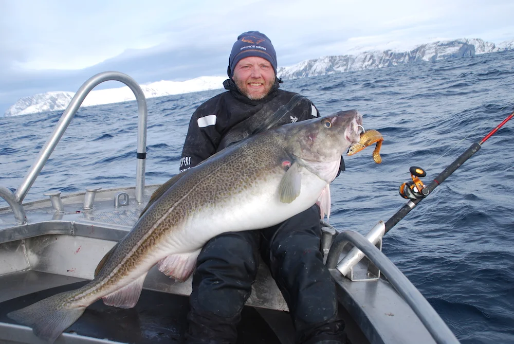 Brian-Ahlers_393kg_145cm_Cutbait-32cm-redfish.jpg