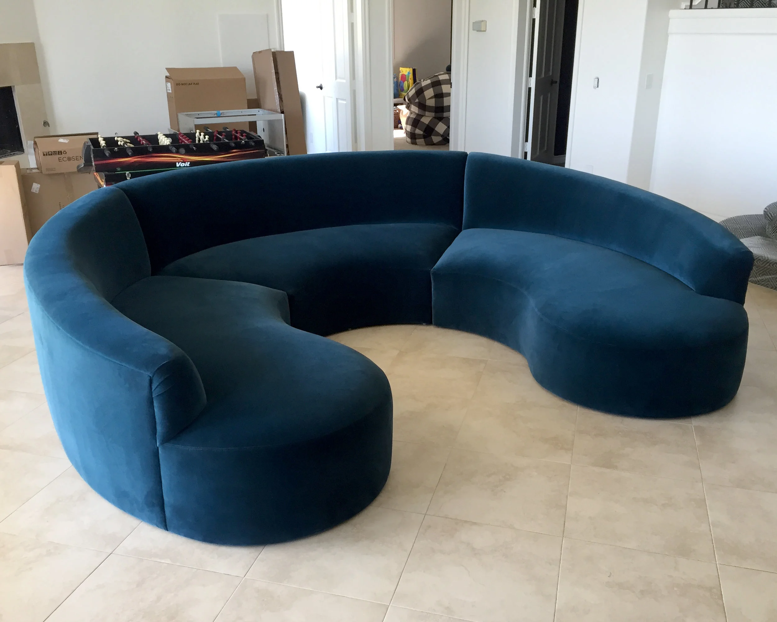 CircularSofa_4x5.jpg
